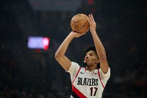 得分上雙！夏普半場8中5拿到11分1助攻